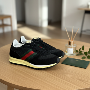 Gucci Black Retro Runner Sneakers for Men