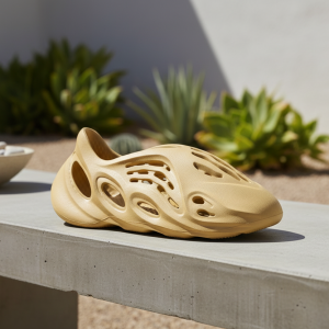 Yeezy Foam Runner Earth Brown Shoes