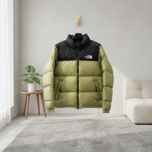 The North Face Men Puffer Jacket Green Black