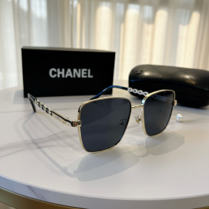 Chanel Chain Design Square Frame Sunglasses