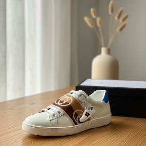 Gucci Men’s Leather Casual Sneakers White Brown Strap