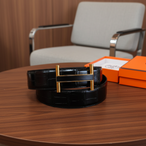Hermes Black Crocodile Leather Belt Gold Buckle