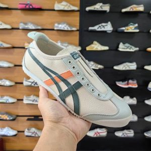 Onitsuka Tiger Retro Low Top Casual Sneakers