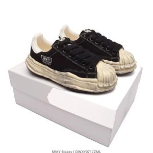 MMY Black Distressed Low Top Casual Sneakers