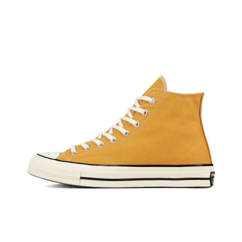 Converse Buying Guide 2026: The Complete Chuck 70, Star, Platform & Classic Canvas Style Guide